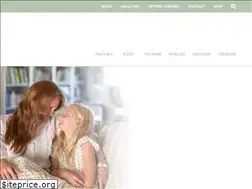 Sites similar to amotherfarfromhome.com