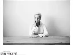 Sites similar to andreabolley.com