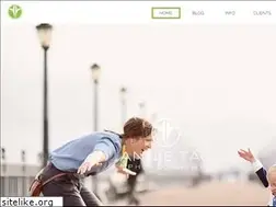 Sites similar to annietaophotography.com