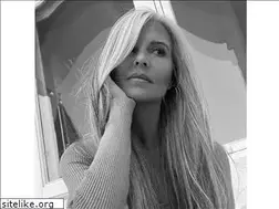 Sites similar to annikavonholdt.com