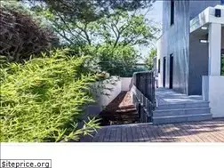 Sites similar to aproperties.es