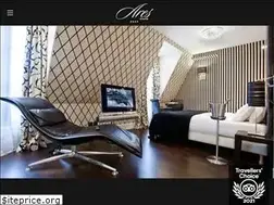 Sites similar to ares-paris-hotel.com