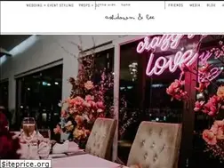 Sites similar to ashdownandbee.com
