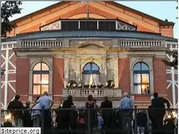 Sites similar to bayreuther-festspiele.de