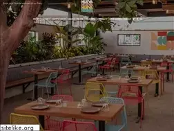 Sites similar to beechwoodrestaurant.com