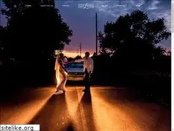 Sites similar to caitlavoie.com