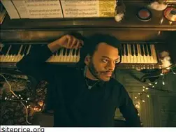 Sites similar to calvinarsenia.com