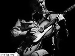 Sites similar to chriswoodmusic.co.uk