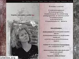 Sites similar to corinnaluedtke.de