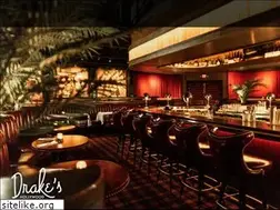 Sites similar to drakeshollywood.com
