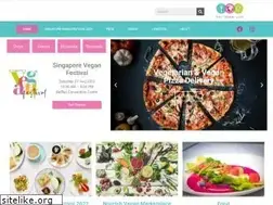 Sites similar to eatroamlive.com