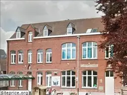 Sites similar to ecolesaintefamille.be