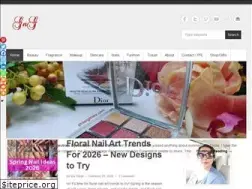 Sites similar to glossnglitters.com