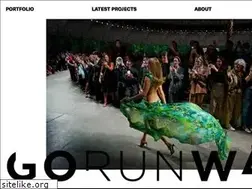 Sites similar to gorunway.com
