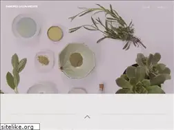 Sites similar to hairlinessalonandspa.com