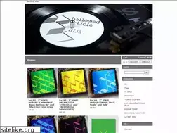 Sites similar to hallowedarticles.bigcartel.com