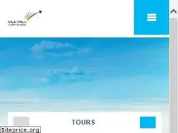 Sites similar to happytravelsoman.com