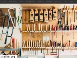 Sites similar to heineckewood.com