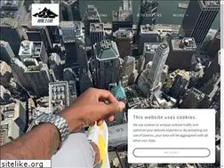 Sites similar to here2live.com