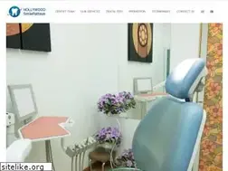 Sites similar to hollywoodsmilepattaya.com