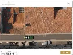 Sites similar to hotel-larochelle.com
