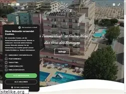 Sites similar to hotelalbadoro.it