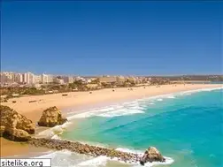 Sites similar to hoteldarocha.com