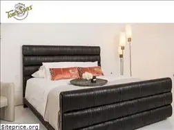 Sites similar to internationalpleating.com
