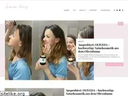 Sites similar to janinaloves.com