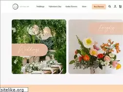 Sites similar to laceandliliesflowers.com