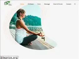 Sites similar to lalberoelamano.it