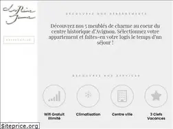 Sites similar to lareinejeanne.fr