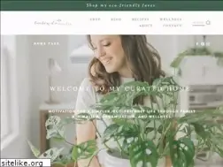 Sites similar to laurendamarie.com