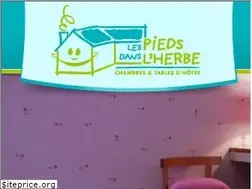 Sites similar to lespiedsdanslherbe-bretagne.com