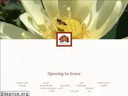 Sites similar to lotusyogajax.com