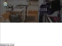 Sites similar to madeontheroad.co.uk