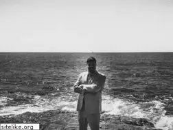 Sites similar to marcmanley.com