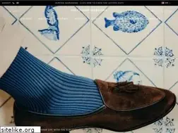 Sites similar to meschaussettesrouges.com