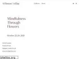 Sites similar to mikahadar.com