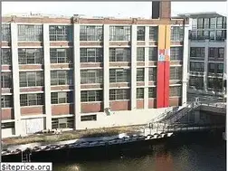 Sites similar to milwaukeeexecutiverealty.com