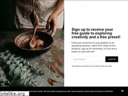 Sites similar to momentsandphotographs.com