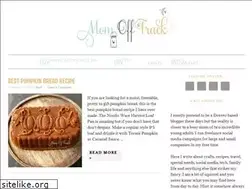 Sites similar to momofftrack.com