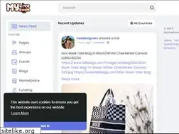 Sites similar to myliveroom.com