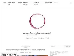 Sites similar to onegirloneglassoneworld.com