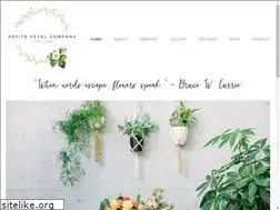 Sites similar to petitepetalco.com