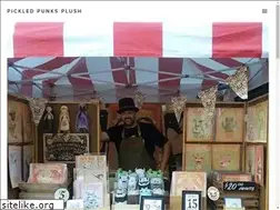 Sites similar to pickledpunksplush.com