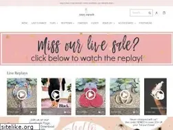 Sites similar to preppypineapple.com