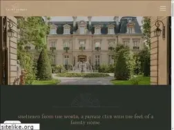 Sites similar to saintjamesclub.com