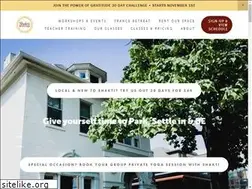 Sites similar to shaktiyoganashville.com