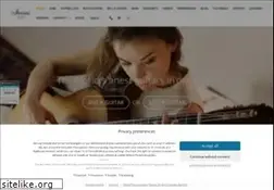 Sites similar to siccasguitars.com